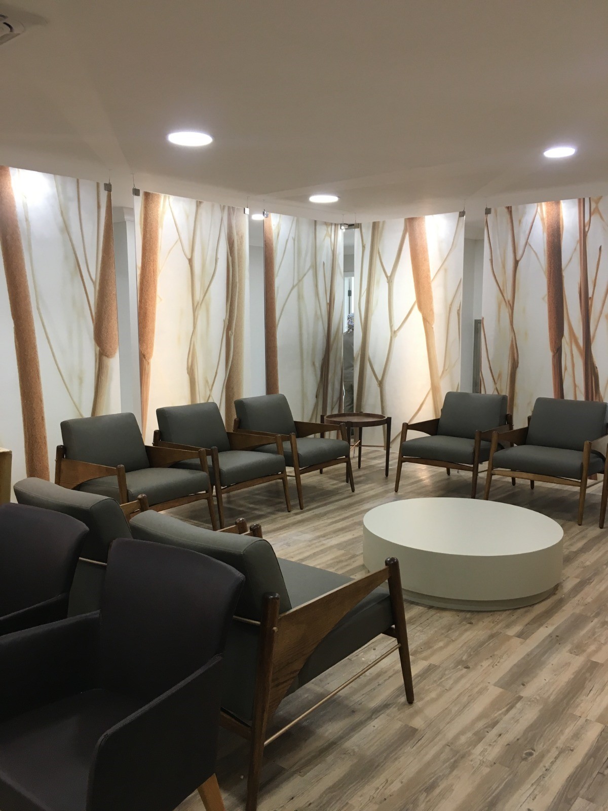 Painel em 3form encapsulado recepção hospital Beneficência Portuguesa _ São Paulo.jpg